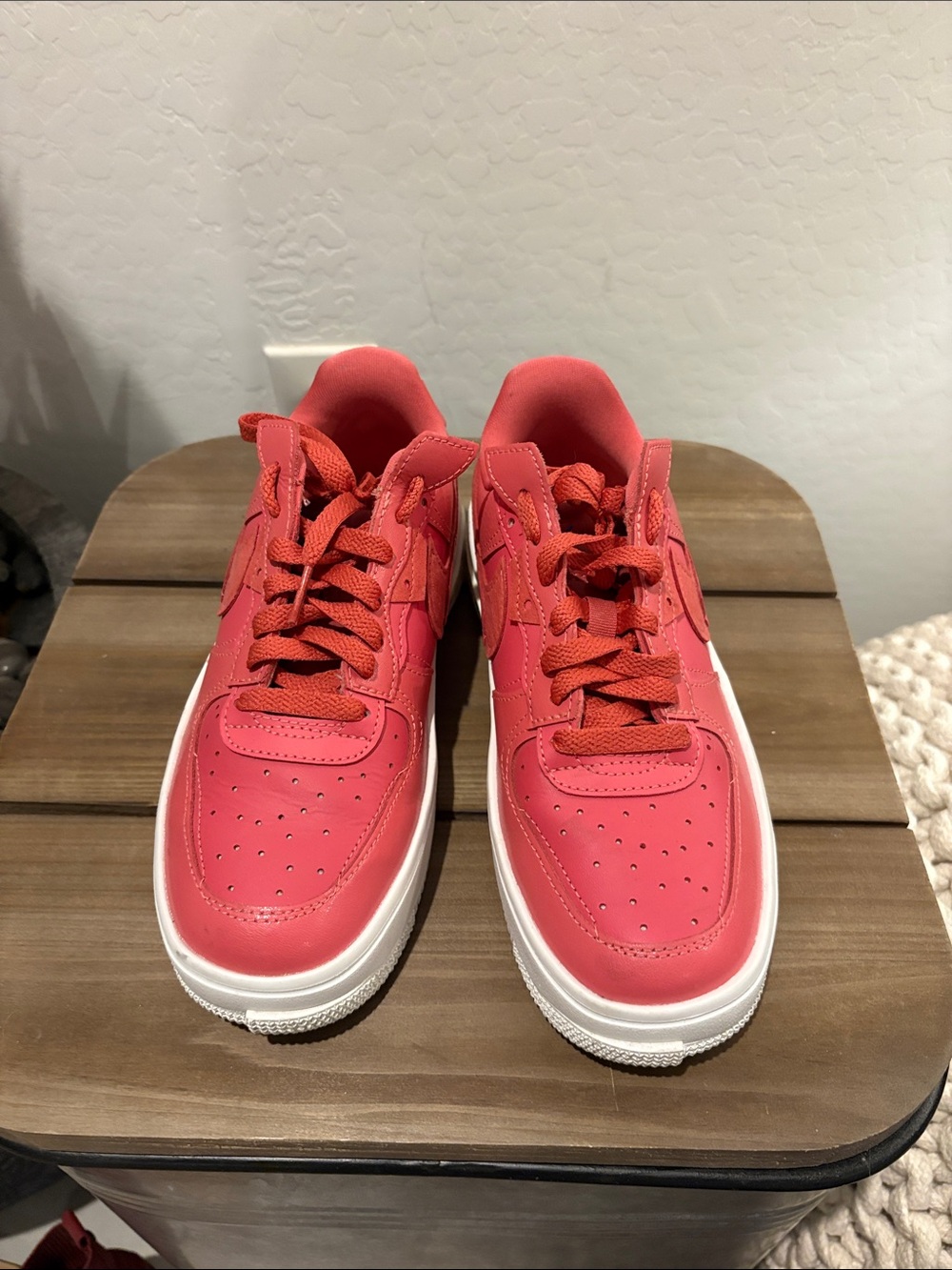 Nike Coral Pink Low-Top Athletic Sneakers